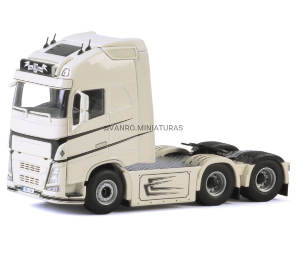 Camión Volvo FH4 Globetrotter XL 6x2 - WSI Models
