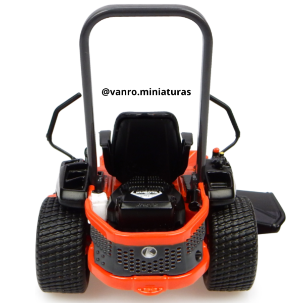 Cortadora de pasto Kubota Z125S - Universal Hobbies - Imagen 3