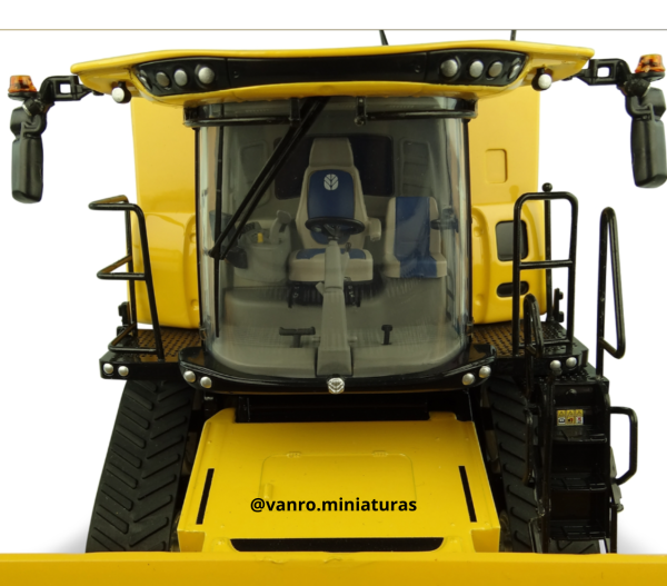 Cosechadora New Holland CR10.90 - Universal Hobbies - Imagen 5