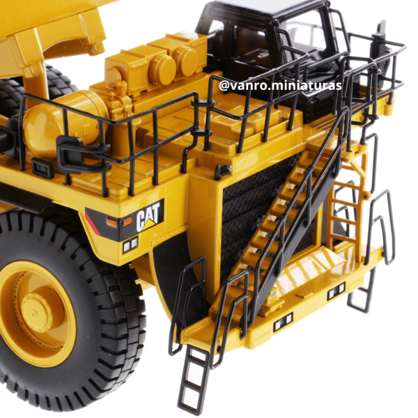 Camión cisterna Cat. Mega MWT30 - Diecast Masters - Imagen 6