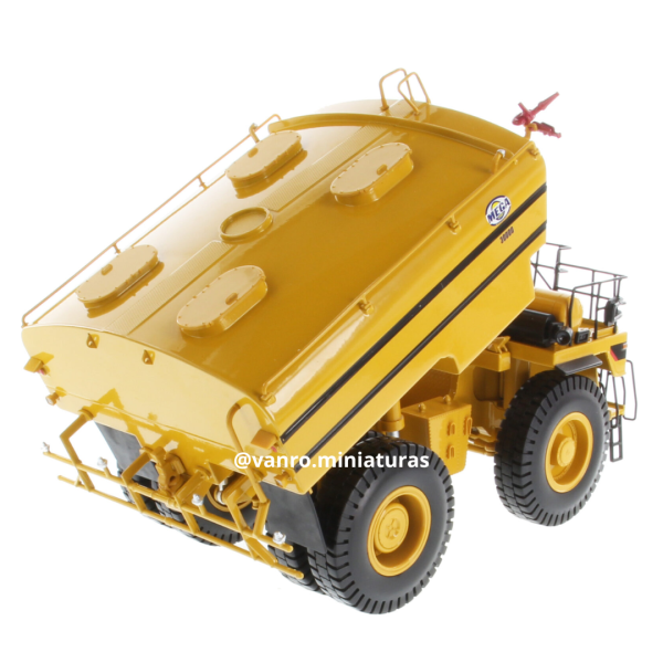 Camión cisterna Cat. Mega MWT30 - Diecast Masters - Imagen 4