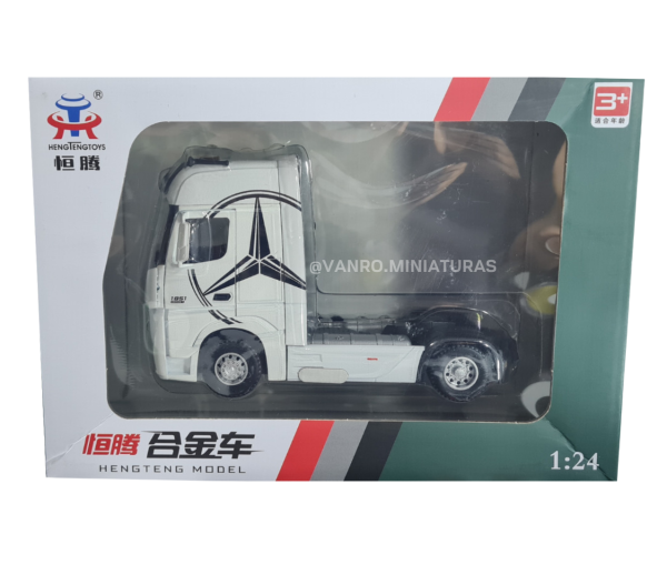 Camión Mercedes Actros blanco - Imagen 5