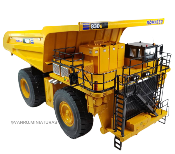 Camión Minero Komatsu 830E-AC - First Gear