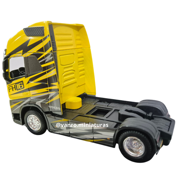 Camión Volvo FH16 750 XXL 4x2 - Bburago - Imagen 4