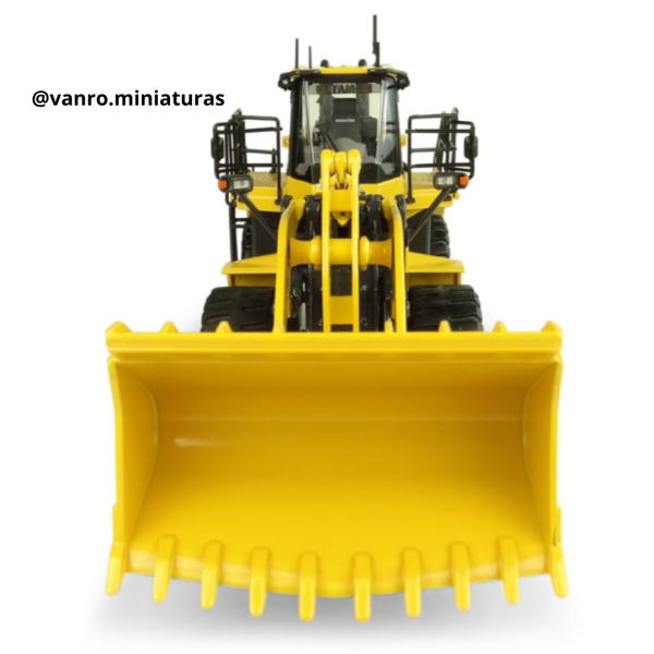 Cargador Frontal Komatsu WA600-8 - Universal Hobbies - Imagen 4