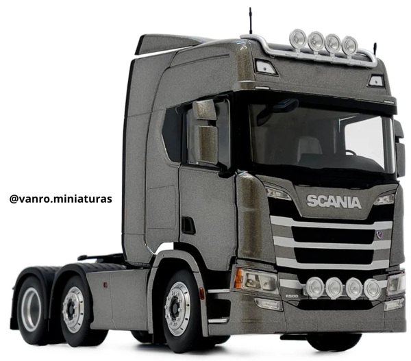 Camión Scania Serie 6 R500 6x2 gris oscuro - Marge Models