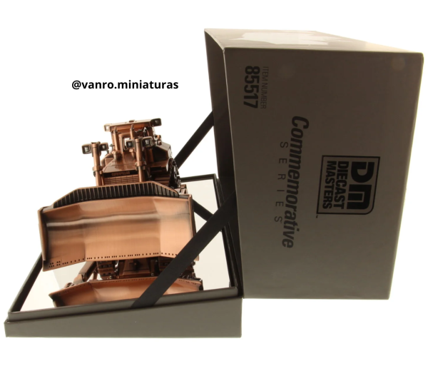 Bulldozer Cat. D11T Cobrizo - Diecast Masters - Imagen 6