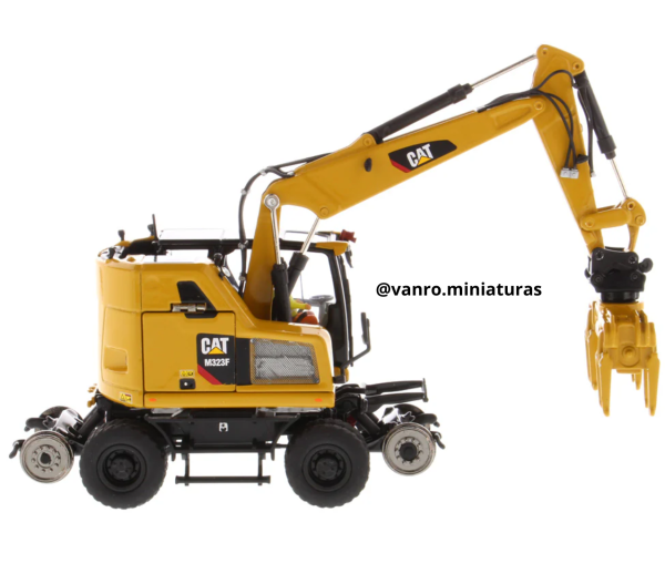Excavadora De Rieles Cat. M323F - Diecast Masters - Imagen 7