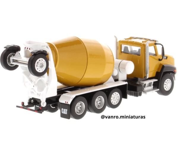 Camión mixer Cat. CT660 - Diecast Masters - Imagen 6