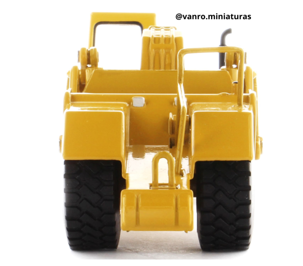 Mototrailla Cat. 611 - Diecast Masters - Imagen 4