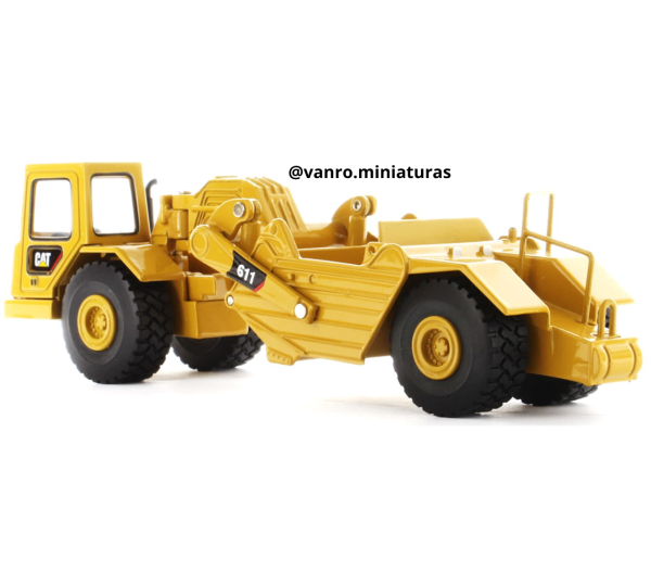 Mototrailla Cat. 611 - Diecast Masters - Imagen 6