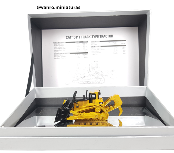 Bulldozer Cat. D11T - Diecast Masters