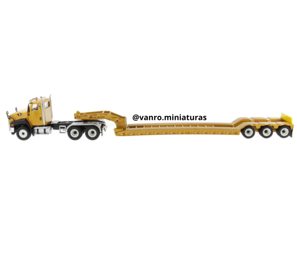 Camión Transporte Cama Baja Cat. CT660 - Diecast Masters - Imagen 3