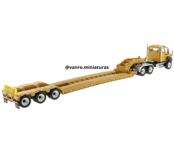 Camión Transporte Cama Baja Cat. CT660 - Diecast Masters - Imagen 5