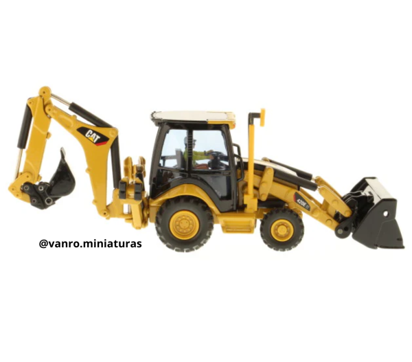 Retroexcavadora Cat. 420E IT - Diecast Masters - Imagen 5