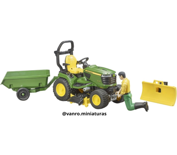 Tractor de jardín John Deere X949 c/ operario - Bruder Toys - Imagen 4