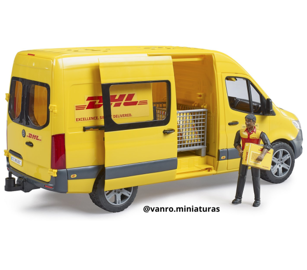 Furgon Mercedes Benz modelo Sprinter - Bruder Toys - Imagen 2