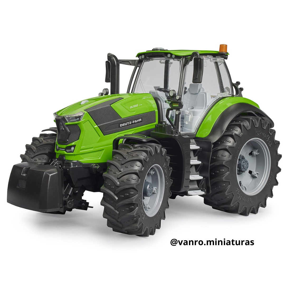 Tractor Deutz 8280 TTV – Bruder Toys
