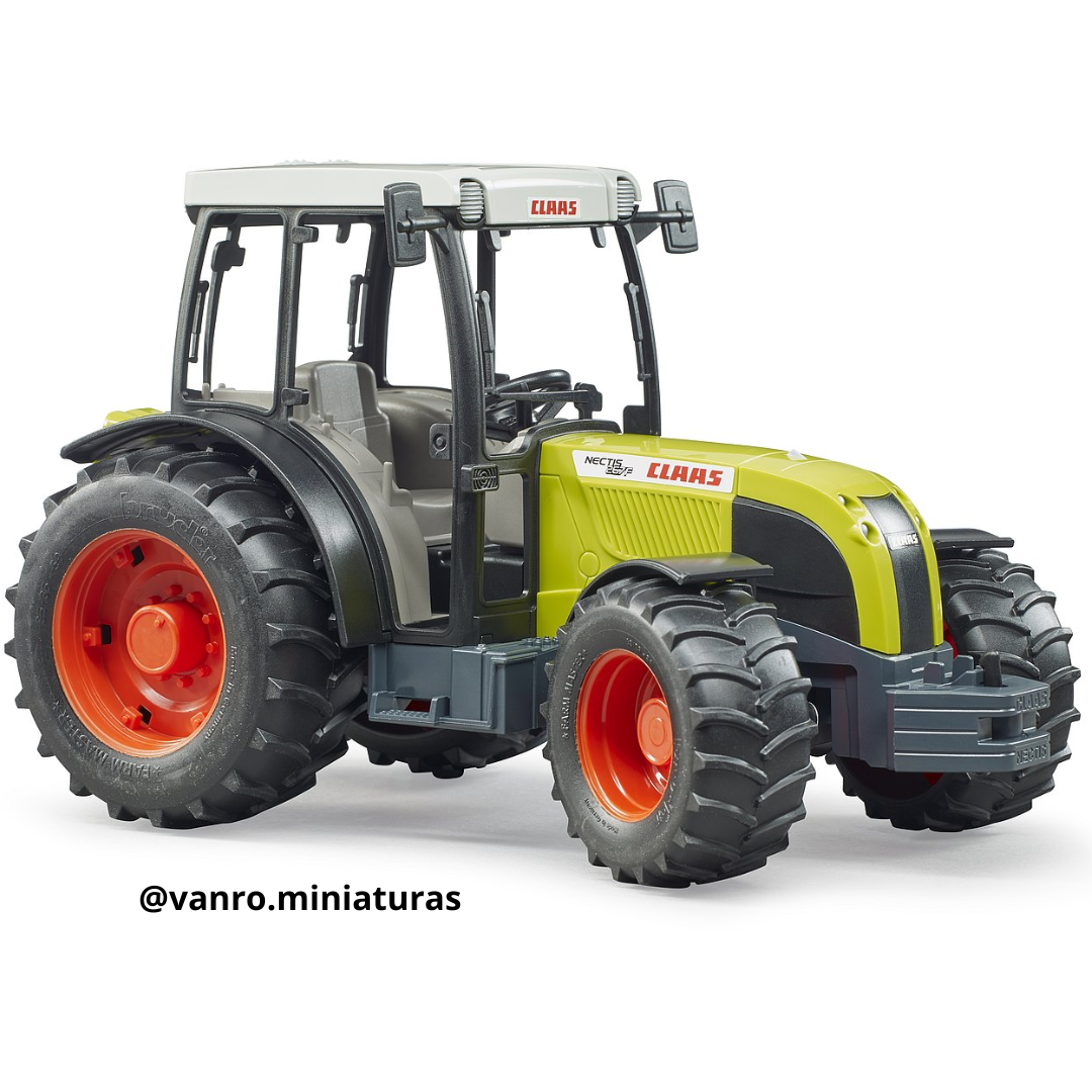 Tractor Claas Nectis 267F – Bruder Toys
