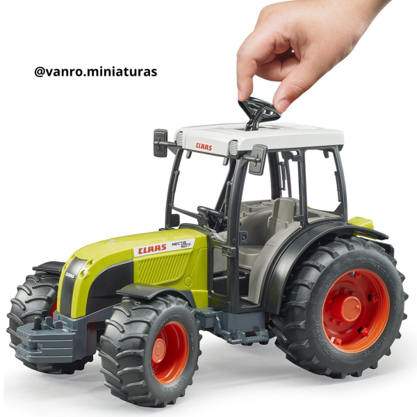 Tractor Claas Nectis 267F - Bruder Toys - Imagen 4