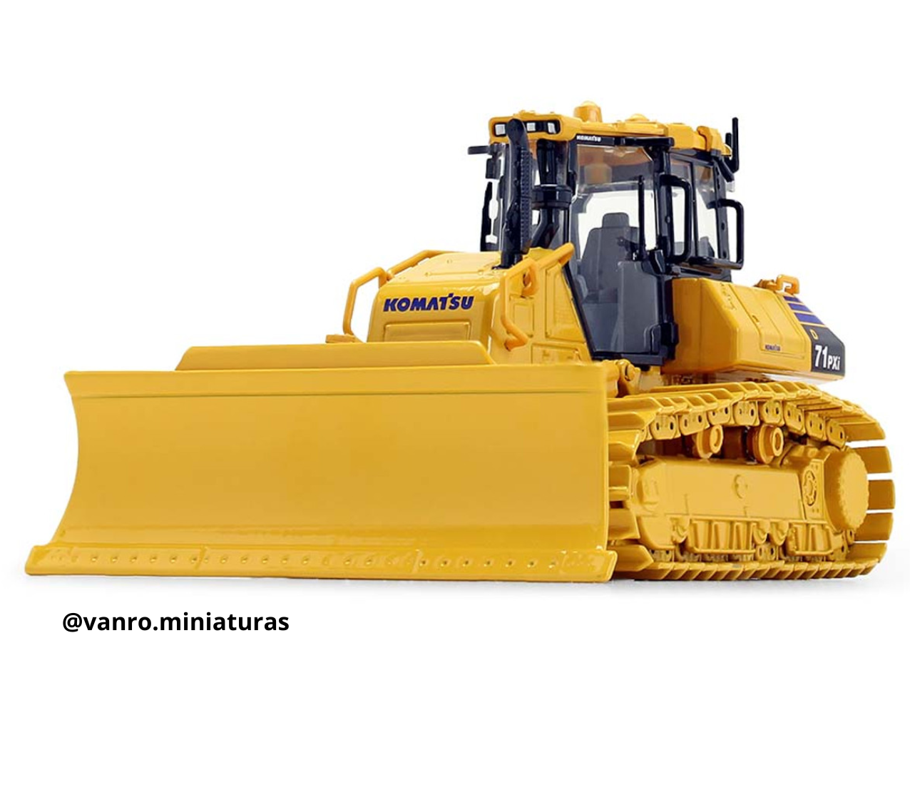 Bulldozer Komatsu D71PXi-24 – First Gear