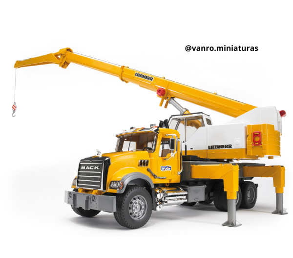 Camión Mack Granite C/Grúa Telescópica Liebherr - Bruder Toys - Imagen 3