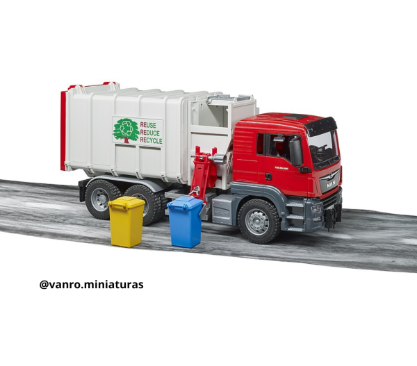 Bruder MAN TGA Vuilniswagen Met Achterlader – Schaal 1:16, Met Kantelbare Cabine, Speelbakken En Persmechanisme – Speelgoed Vanaf 3 Jaar