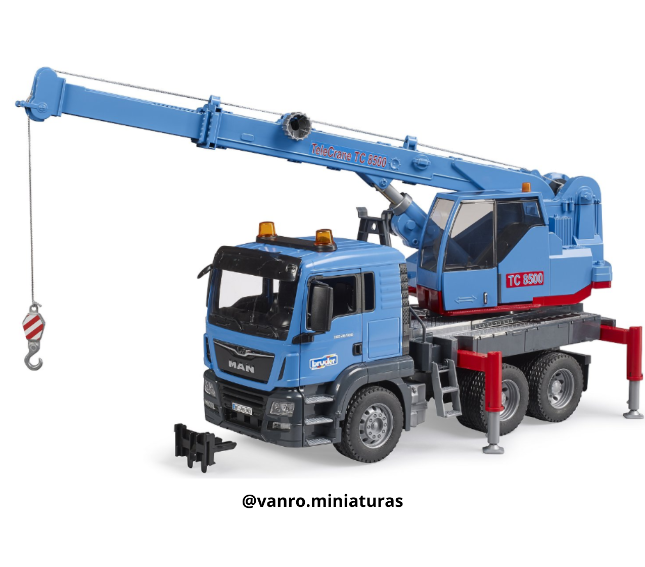 Camión grúa MAN TGS – Bruder Toys