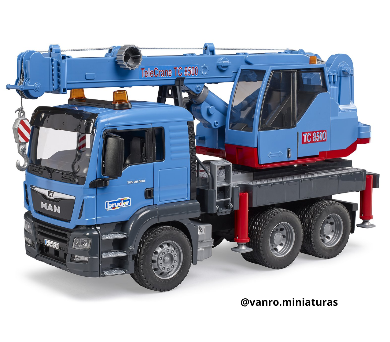 Camión grúa MAN TGS – Bruder Toys