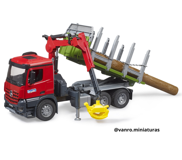 Camión maderero Mercedes Arocs c/ 3 troncos - Bruder Toys - Imagen 4