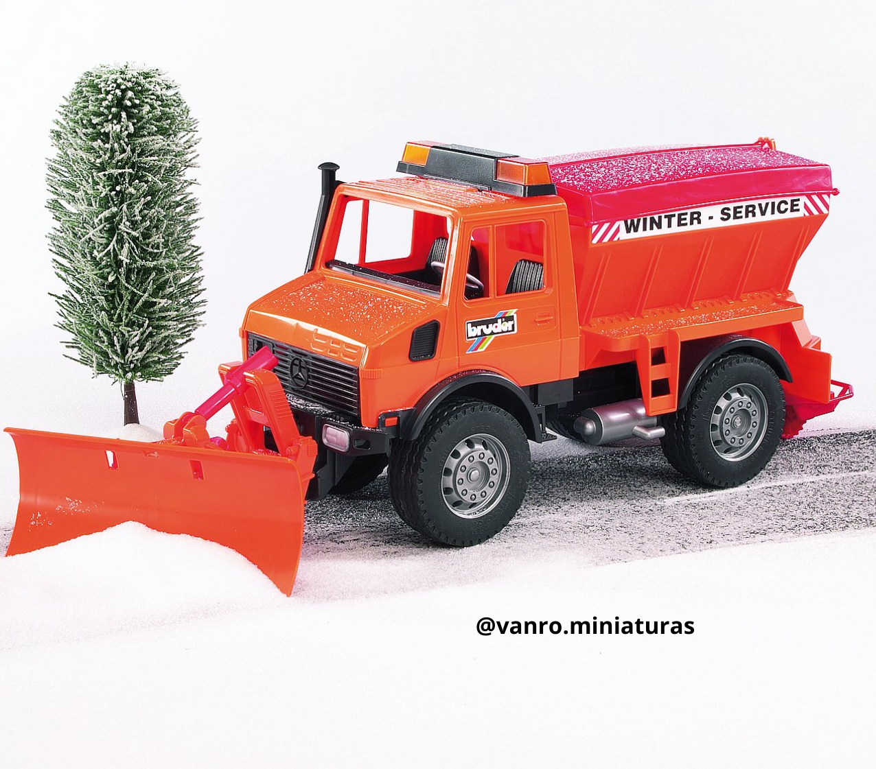 Camión  Mercedes Benz Unimog – Bruder Toys