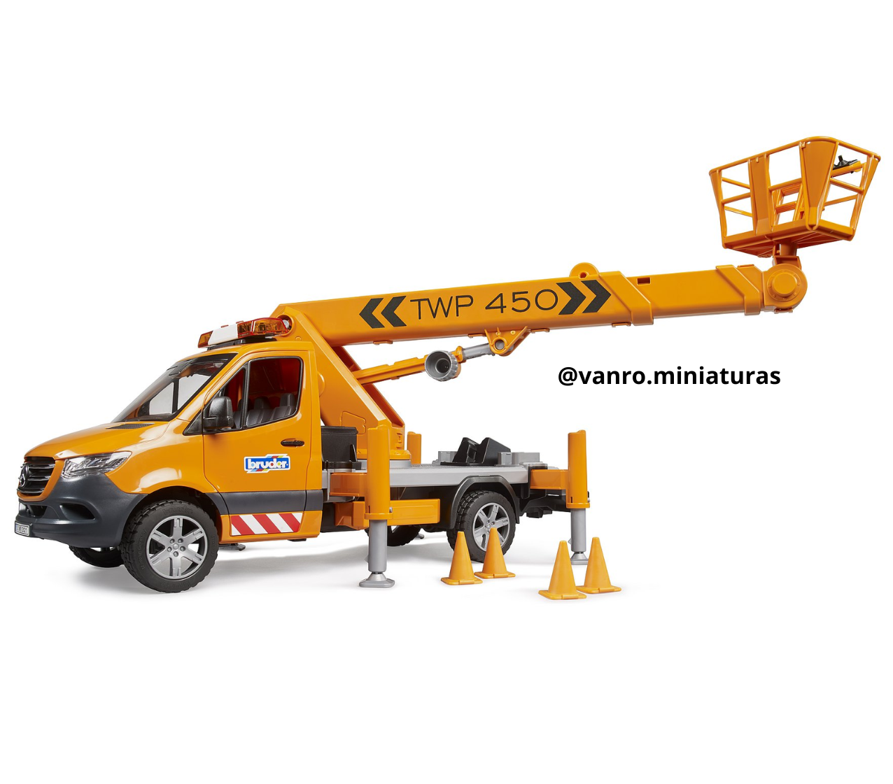 Furgón Mercedes Benz Sprinter con plataforma – Bruder Toys