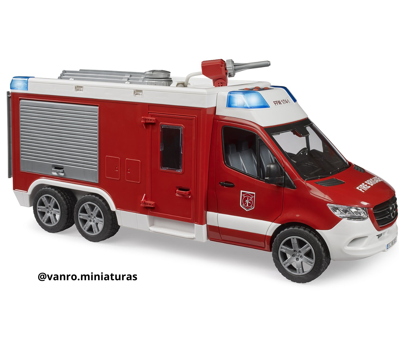 Furgón Mercedes Benz Sprinter de bomberos – Bruder Toys