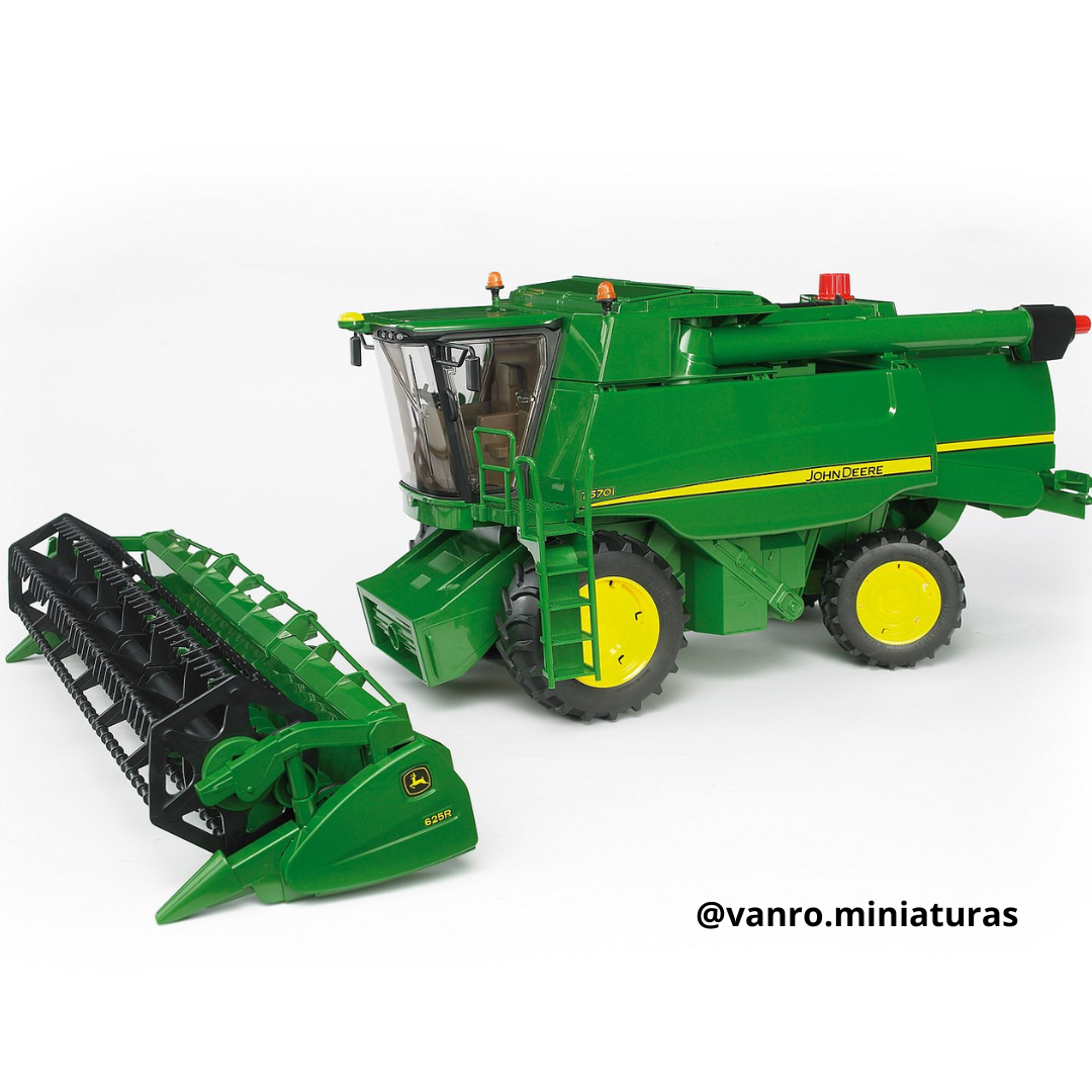 Cosechadora John Deere T670i – Bruder Toys