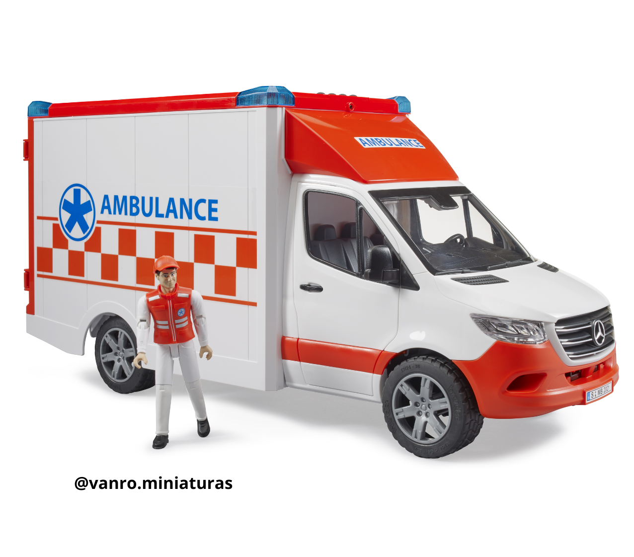 Ambulancia Mercedes Benz Sprinter c/paramédico – Bruder Toys