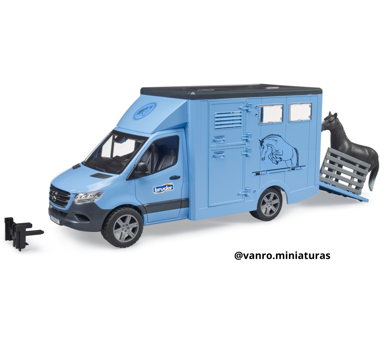 Transporte de animales Mercedes Benz Sprinter C/Caballo – Bruder Toys