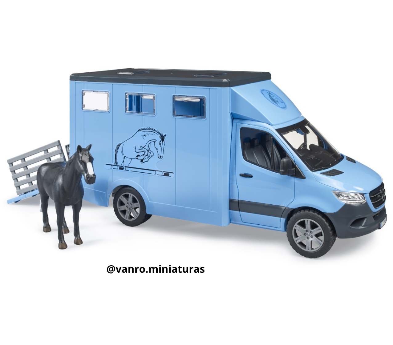 Transporte de animales Mercedes Benz Sprinter C/Caballo – Bruder Toys