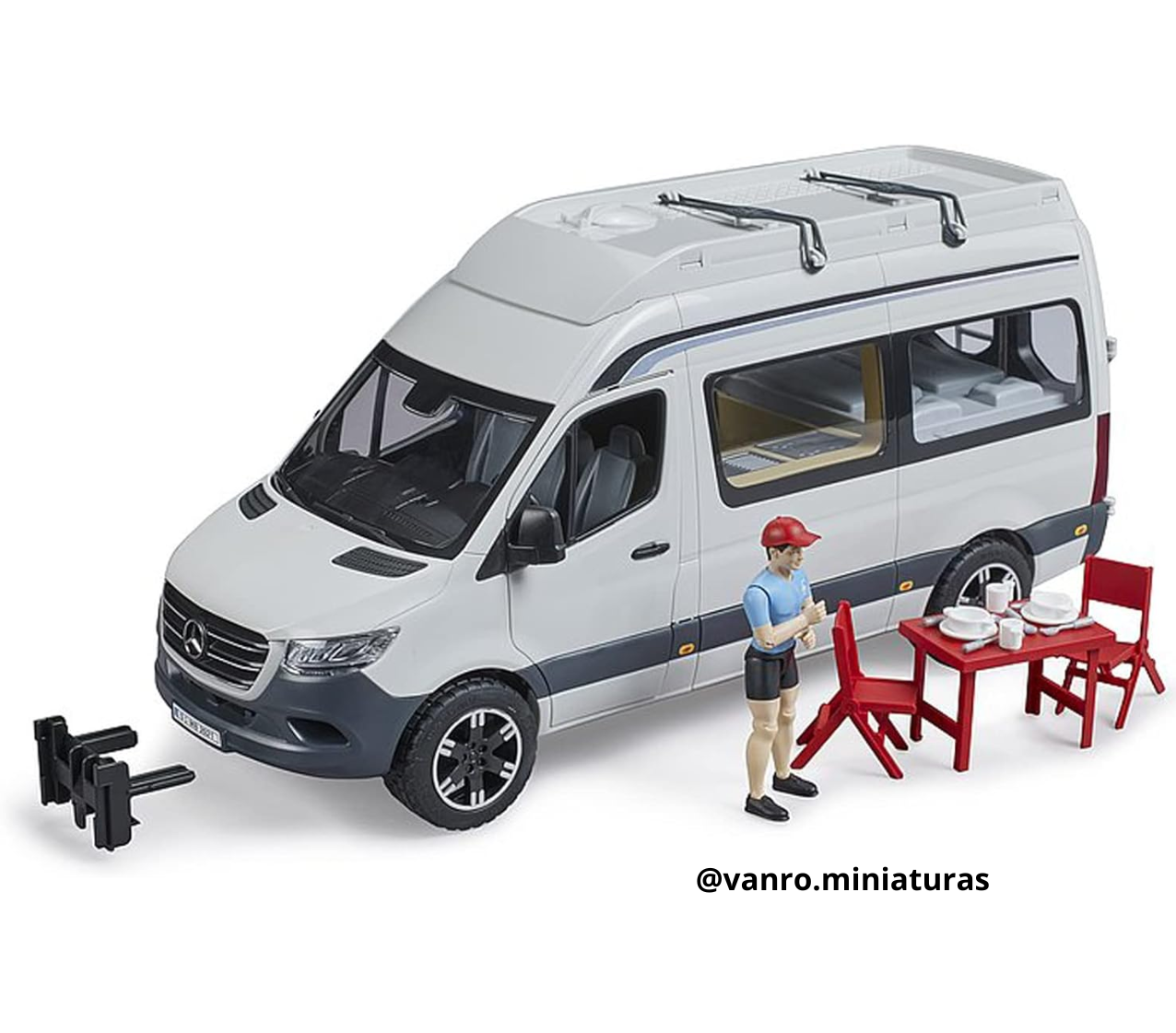 Furgón Mercedes Benz  Sprinter tipo Camping c/chofer – Bruder Toys
