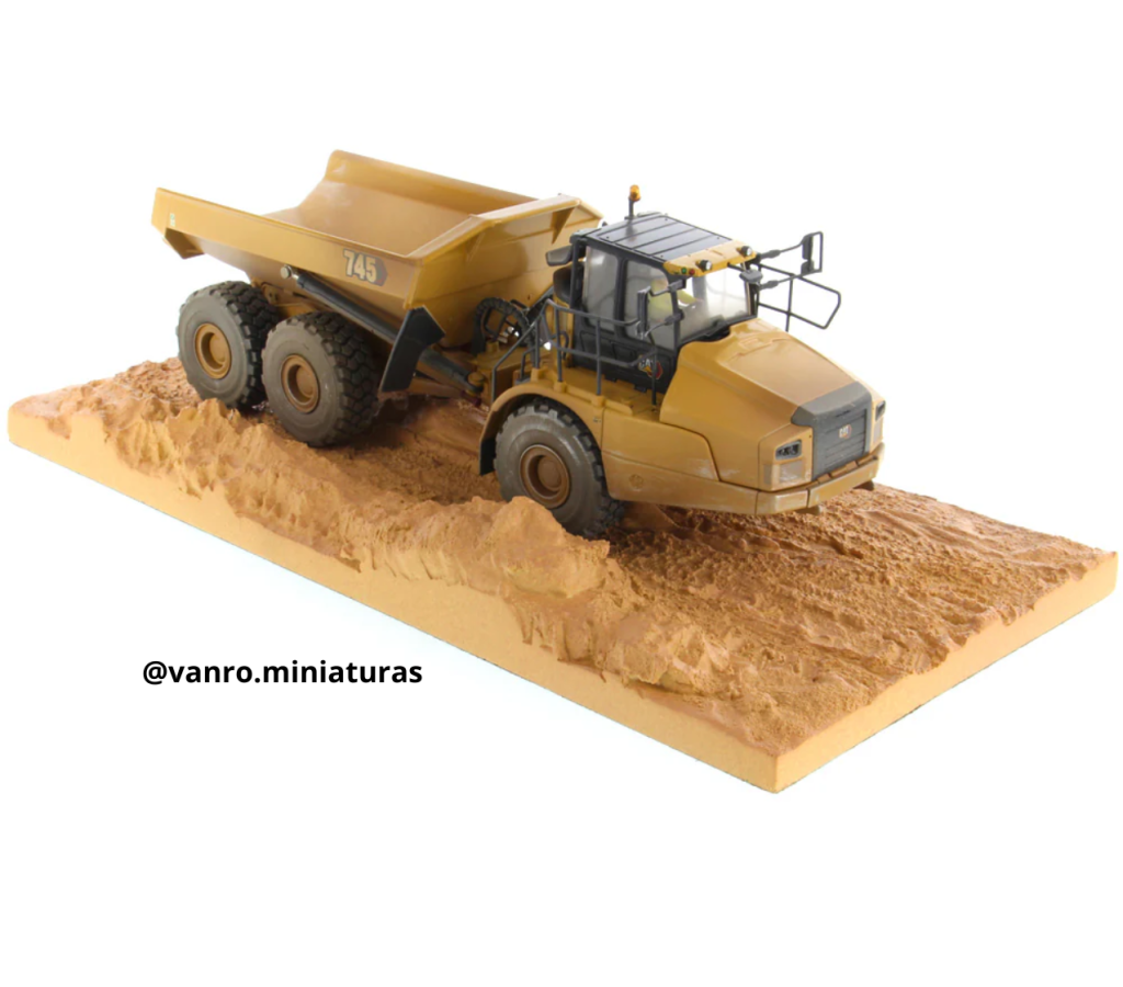 Camión Articulado Cat. 745 - Diecast Masters