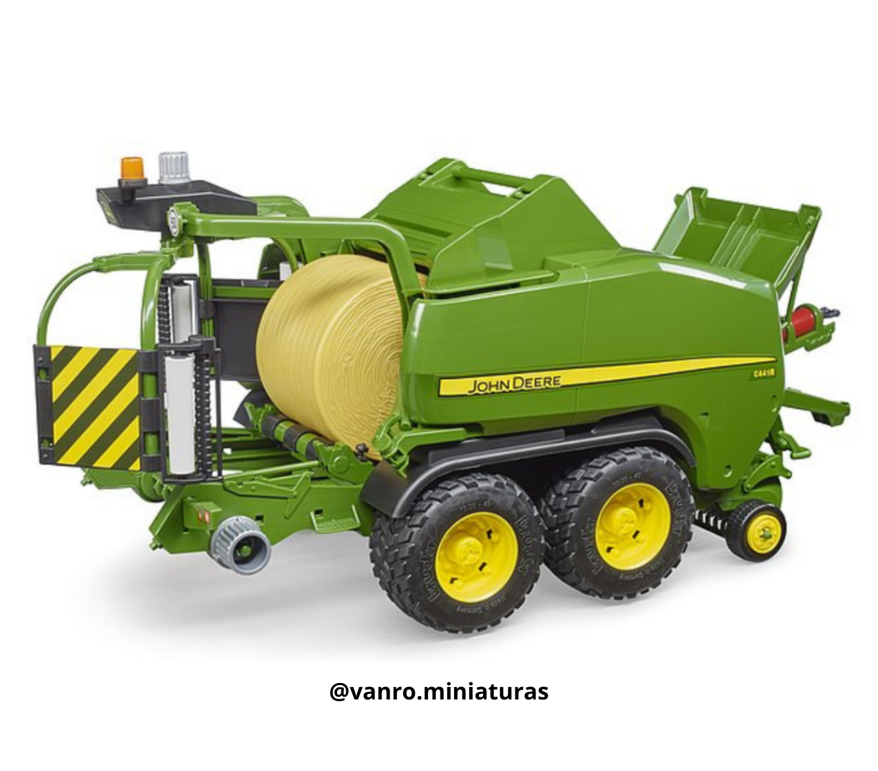 Enfardadora John Deere C441R – Bruder Toys